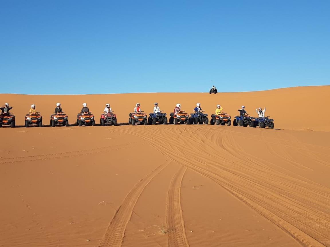 Отель Erg Chebbi Starlight Camp Мерзуга Экстерьер фото