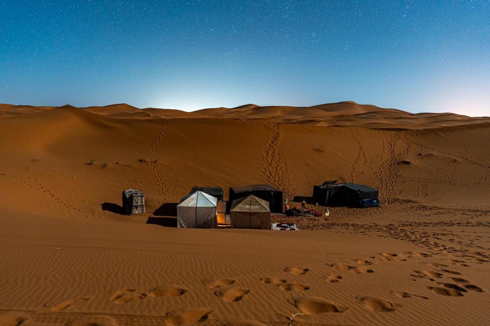 Отель Erg Chebbi Starlight Camp Мерзуга Экстерьер фото