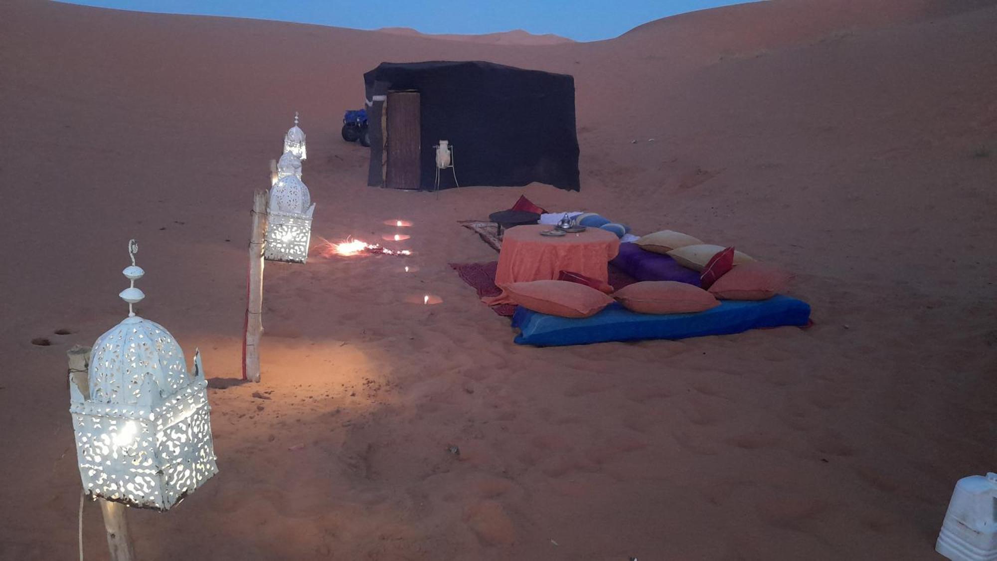 Отель Erg Chebbi Starlight Camp Мерзуга Экстерьер фото